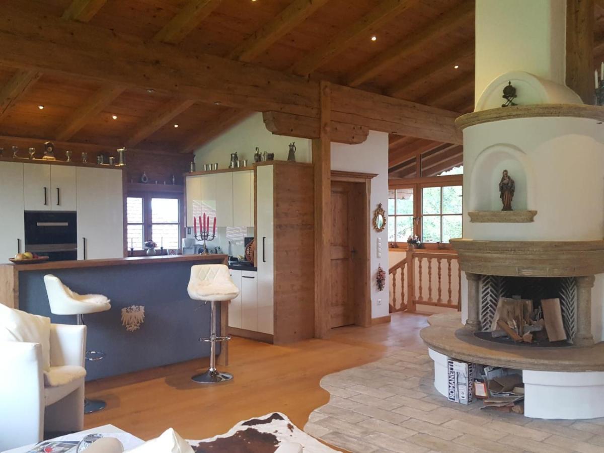 Luxuschalet Happy Home Tyrol Елмау Екстериор снимка